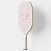 Moderne gedurfde pickleball roze en witte naam paddle (Links)