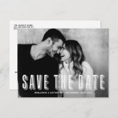 Moderne gelaagde typografie Foto Save the Date Aankondigingskaart (Voorkant / Achterkant)