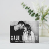 Moderne gelaagde typografie Foto Save the Date Aankondigingskaart (Staand voorkant)
