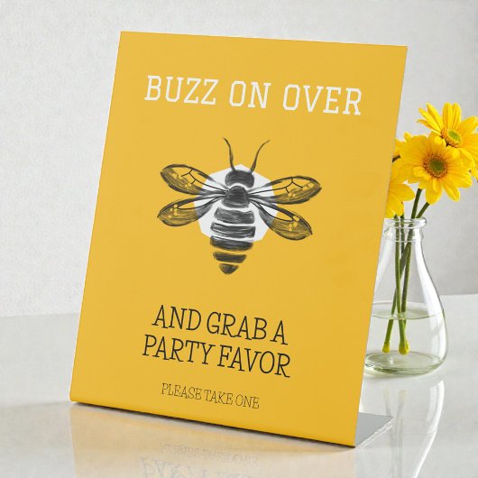 Moderne gele bij dag verjaardagsfeest gunsten reclamebord met voetstuk