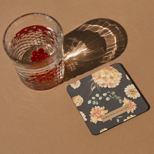 Moderne gele bloemen en speciale Kraft-cadeautjes Kartonnen Onderzetters