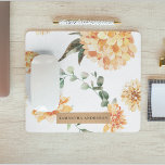 Moderne gele bloemen en speciale Kraft-cadeautjes Muismat<br><div class="desc">Dit prachtige moderne waterverf bloemen ontwerp is voorzien van felle en vrolijke gele bloemen die in een prachtig boeket zijn gehuld. Het kunstwerk wordt gecreeerd gebruikend het delicate en doorschijnende middel van waterverf, dat de bloemen een zachte en droomkwaliteit geeft. Het ontwerp kan worden gepersonaliseerd met een naam van uw...</div>