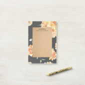 Moderne gele bloemen en speciale Kraft-cadeautjes Post-it® Notes (Op bureau)