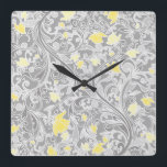 Moderne, gele en grijze Zuurbloemen Vierkante Klok<br><div class="desc">modern gierig bloempatroon met elegante pastelgrijze riemen en gele en goudbloemen die op een donkergrijze achtergrond met elkaar verweven zijn.</div>
