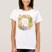 Moderne gele en groene lentbloemen blij t-shirt (Voorkant)