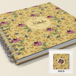 Moderne gele koningin bij & bloemen monogram notitieboek