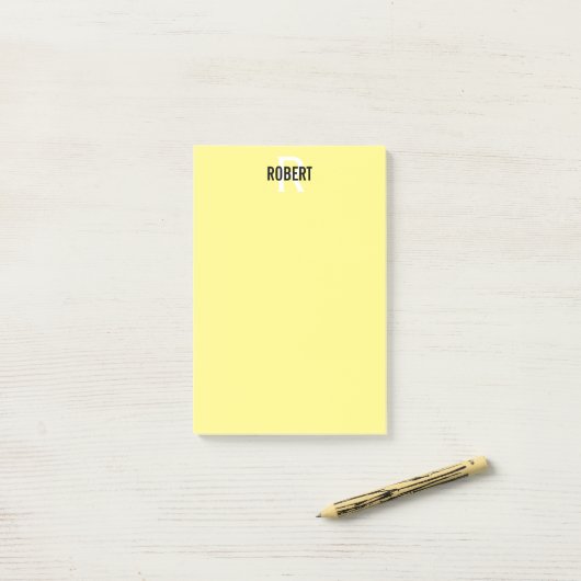 Moderne gele monogram naam post-it® notes (Op bureau)