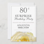 Moderne Gele Rose 80th Surprise Birthday Party Kaart (Voorkant)