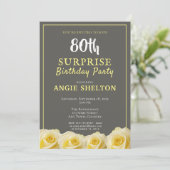 Moderne Gele Rose 80th Surprise Birthday Party Kaart (Staand voorkant)
