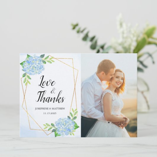 Moderne Geometric Blue Hydrangea Weddenfoto Bedankkaart (Staand voorkant)