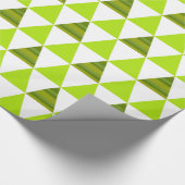 Moderne geometrische driehoeken Groen en wit patro Cadeaupapier (Hoek)