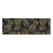 Moderne geometrische gouden anananassen naambadge (Voorkant)