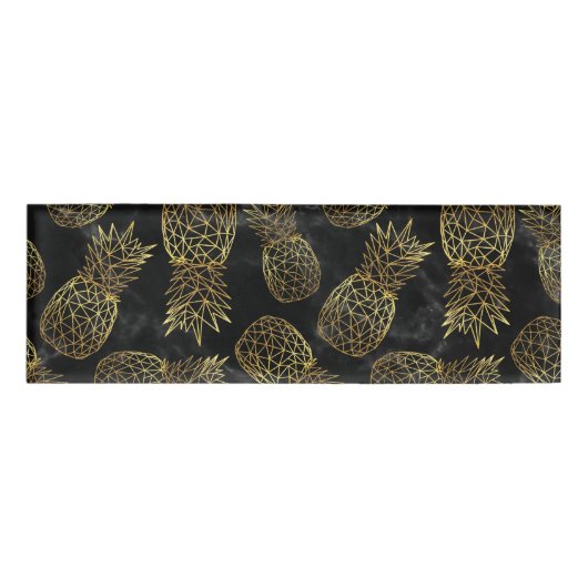 Moderne geometrische gouden anananassen naambadge (Voorkant)