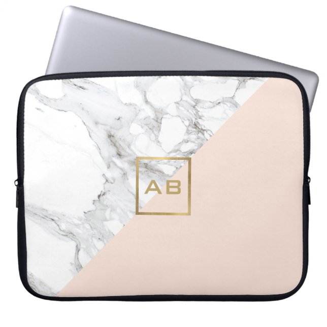 Moderne geometrische marmer/roze monogram Logo Laptop Sleeve (Voorkant)