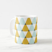 Moderne Geometrische Mint Yellow Triangles Patroon Koffiemok (Voorkant links)