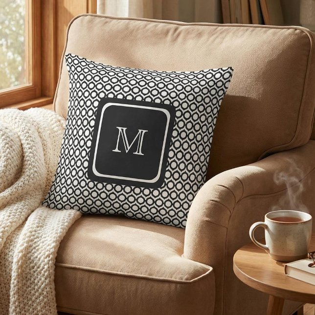 Moderne Geometrische Monogram Zwart Wit Kussen (Creator heeft geüpload)