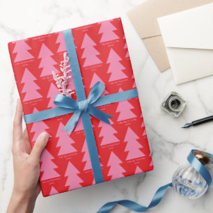 Moderne geometrische roze rode kerstboom grafisch cadeaupapier