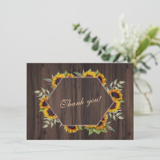 Moderne geometrische zonnebloemen houten bruiloft bedankkaart (Staand voorkant)