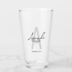 Moderne gepersonaliseerde bruidsmeisje monogram en glas