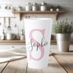 Moderne gepersonaliseerde naam Monogram roze Latte Mok<br><div class="desc">Moderne gepersonaliseerde naam Monogram roze</div>