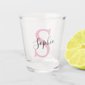 Moderne gepersonaliseerde naam Monogram roze Shot Glas (Voorkant)