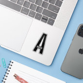 Moderne gepersonaliseerde vette monogram en naam sticker (Laptop met iPhone)