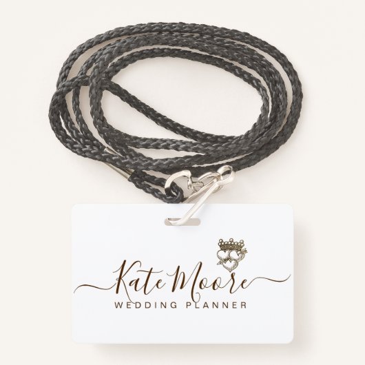 Moderne Geschreven Wedding Event Planner Hearts Cr Badge (Voorkant met draagriem)