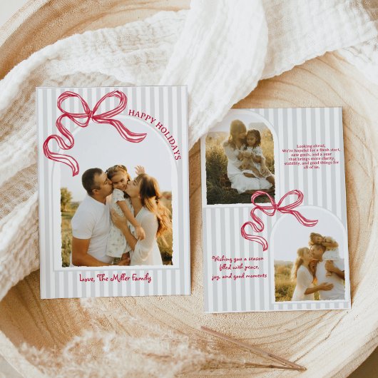 Moderne gestreepte boog foto kerstkaart rode strik kaart