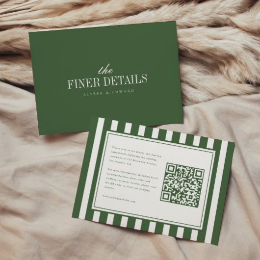 Moderne gestreepte donkergroene QR-code trouwwebsi Informatiekaartje