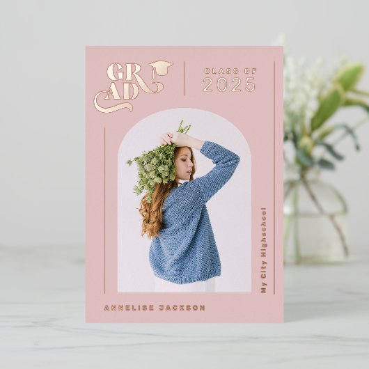 Moderne girale roze foto 2023 afstuderen folie uitnodiging (Staand Voorkant)