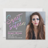 Moderne, girale, zoete zestien verjaardag kaart (Voorkant)