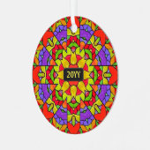 Moderne Glas in lood van de Kerk met Jaar Metalen Ornament (Voorkant links)