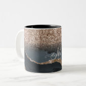 Moderne Glitter Marmeren Monogram Tweekleurige Koffiemok (Voorkant links)
