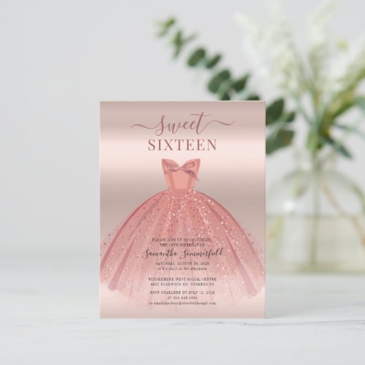 Moderne Glitter Roos Gold Sweet 16 zaterdag Uitnodiging Briefkaart (Staand voorkant)