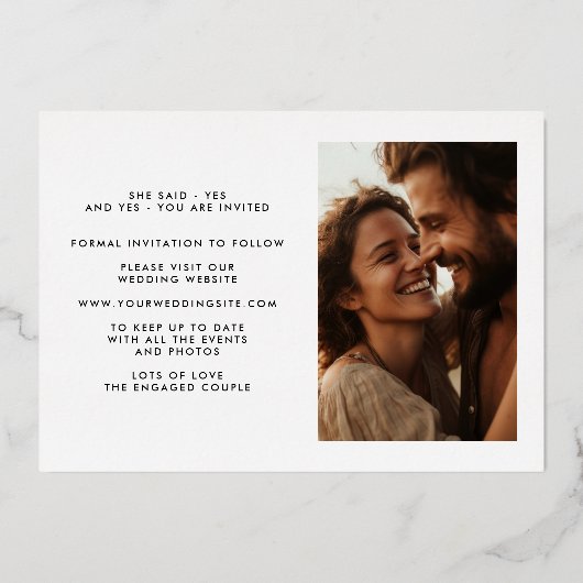 Moderne GOLD DATE FOUR Foto Bewaar de datum Folie Uitnodiging (Achterkant)