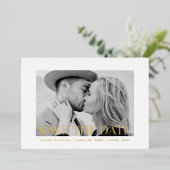 Moderne Gold Foil bedekking Foto Save the Date Folie Uitnodiging (Staand Voorkant)