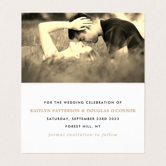 Moderne Gold Foil Script Photo Save the Date Card Visitekaartje (Binnenkant ongevouwen)