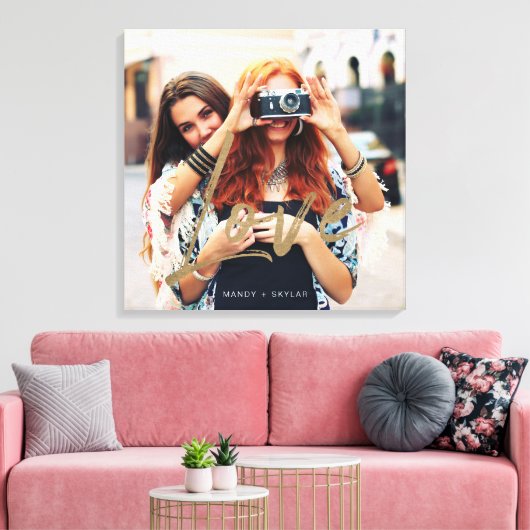 Moderne Gold Love Brush Script Overlay Couple Phot Canvas Afdruk (Insitu (Woonkamer))