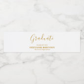 Moderne Gold Script Graduation Party Waterfles Etiket (Enkel label)