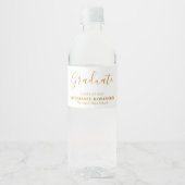 Moderne Gold Script Graduation Party Waterfles Etiket (Voorkant)