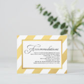 Moderne Gold Stripes Trouwaccommodaties Briefkaart (Staand voorkant)