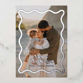 Moderne golvende rand check groene foto kerst folie uitnodiging (Voorkant)