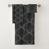 Moderne Gotische Grijs Zwarte Damast Patroon Bad Handdoek (Insitu)