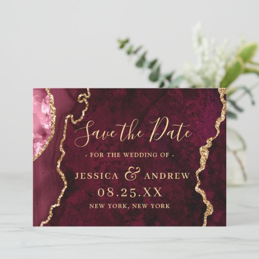 Moderne goud burgundy agaat huwelijksaankondiging save the date (Staand voorkant)