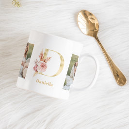 Moderne Gouden Bloem Letter D | Twee foto-monogram Koffiemok