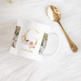 Moderne Gouden Bloem Letter G | Twee foto-monogram Koffiemok