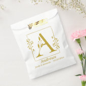 Moderne gouden botanische letter A gepersonaliseer Bedankzakje (Gezegeld)