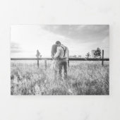 Moderne Gouden Eucalyptus Krans Alles In Een Bruil Drieluik Uitnodiging (Cover)