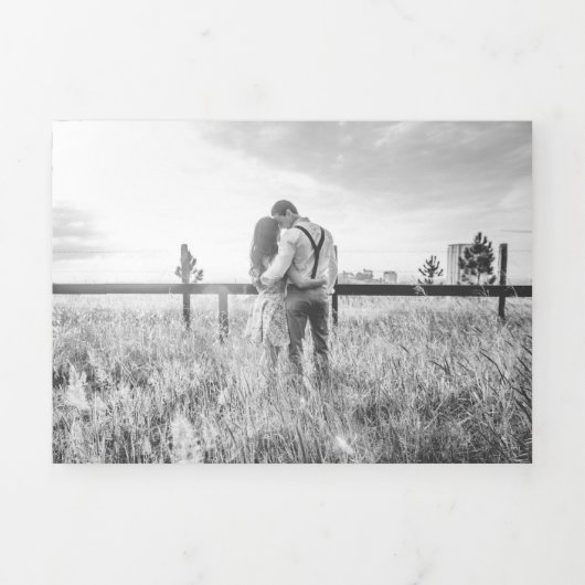 Moderne Gouden Eucalyptus Krans Alles In Een Bruil Drieluik Uitnodiging (Cover)