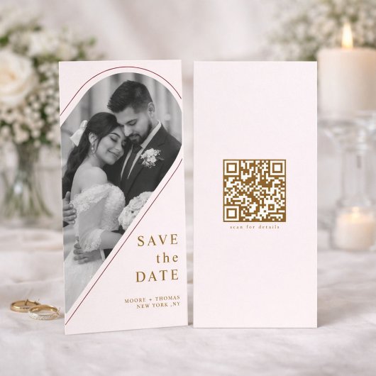 Moderne Gouden Gebogen Boog Foto QR Save the Date